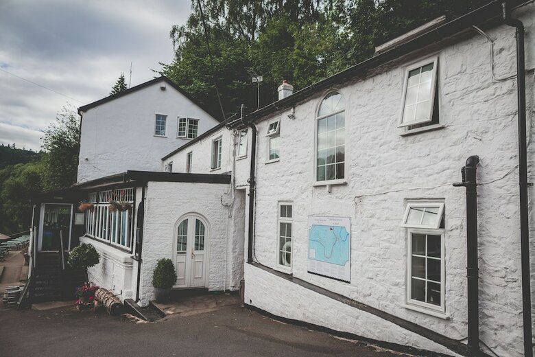 Posada Ye Old Ferrie Inn