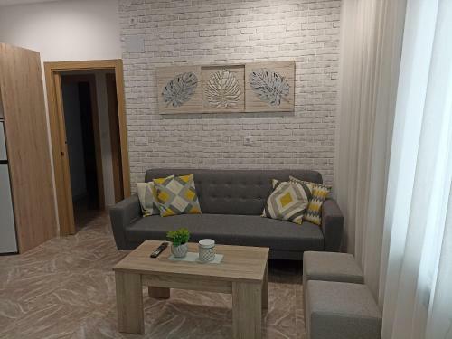 Apartamentos Sonia Yeik