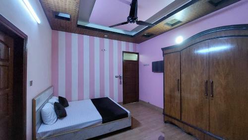 Hostal Karachi Inn