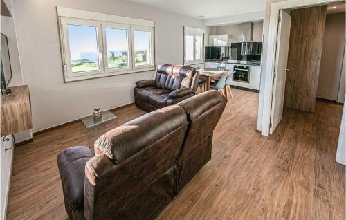 Nice Apartment In Muxia With Internet And 2 Bedrooms