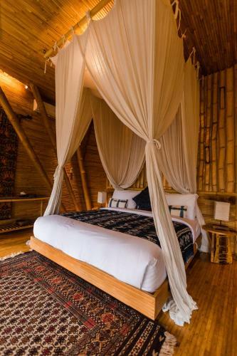 Villa Ananda House 3bds Eco Bamboo House Pool River View