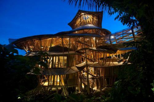Villa Sharma Springs 5 Bds Luxurious Bamboo Mansion Pool