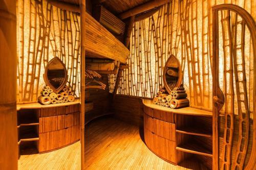 Villa Sharma Springs 5 Bds Luxurious Bamboo Mansion Pool