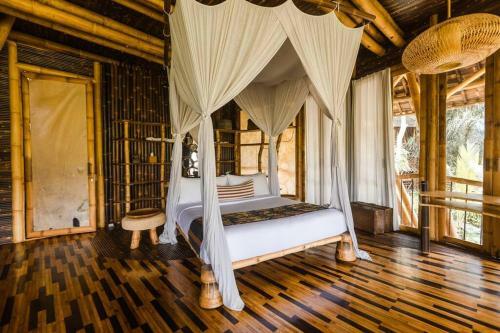 Villa Sharma Springs 5 Bds Luxurious Bamboo Mansion Pool