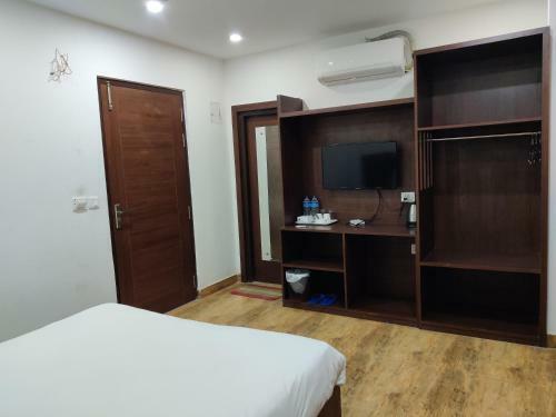 Hotel Aloka Inn