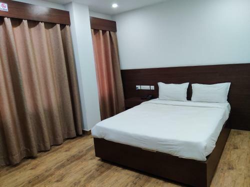Hotel Aloka Inn