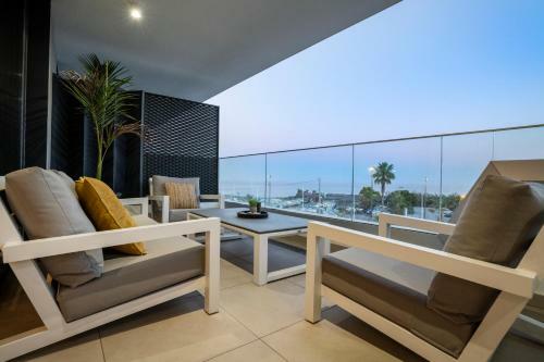 Sealine Brand New Apartment In Torrox Costa