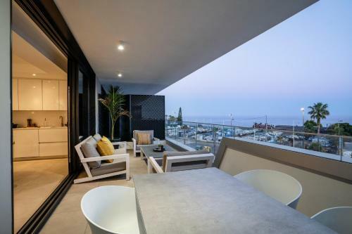 Sealine Brand New Apartment In Torrox Costa