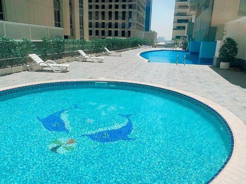 A C Pearl Holiday Homes - Pristine Marina View Apartment