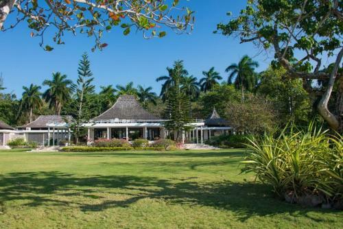 Four Bed Beach Side Villa