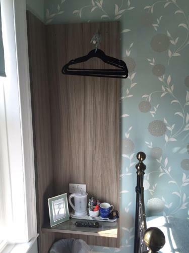 Hostal Abingdon Guest House