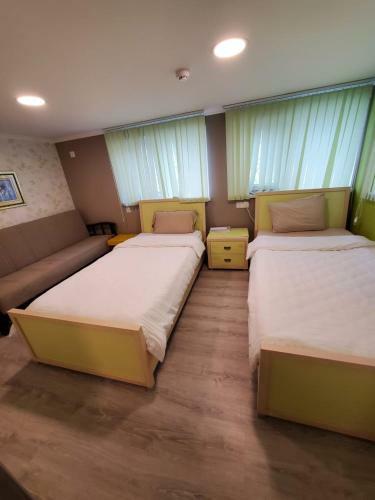Golden Royal Baku Hostel