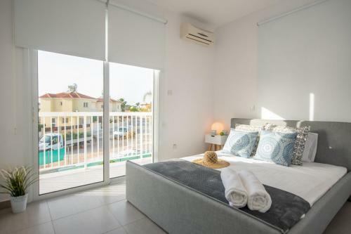 Ayia Thekla Seafront Villa Dagi