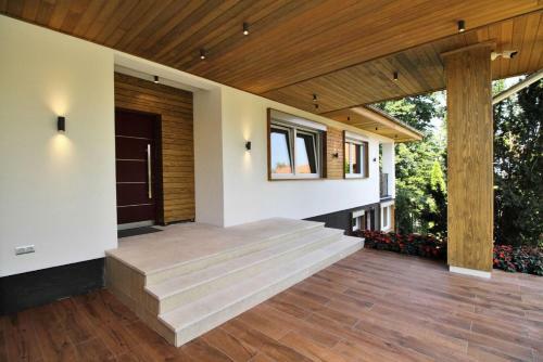 Wood & Green Luxury Villa Estate