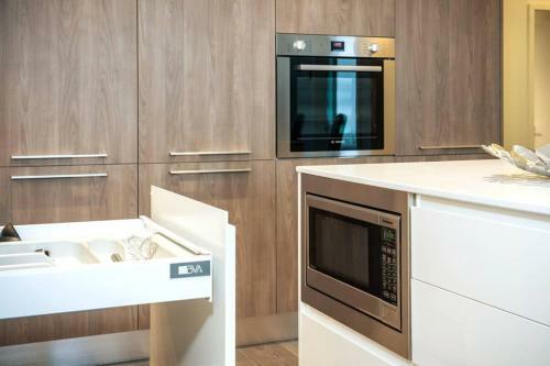 Apartamento Stunning View Luxury 2br Plus Den Condo In Burnaby