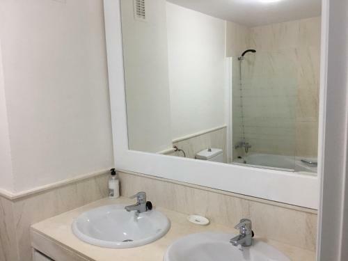 Mi Capricho C16 Beachfront Apartment