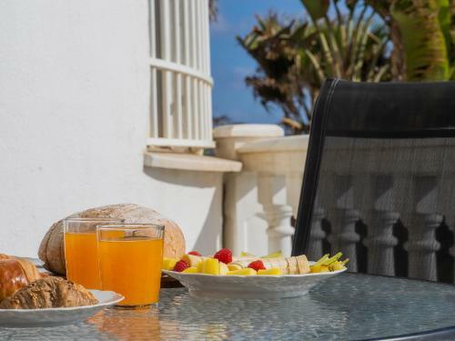 Apartment On Beach Mijas