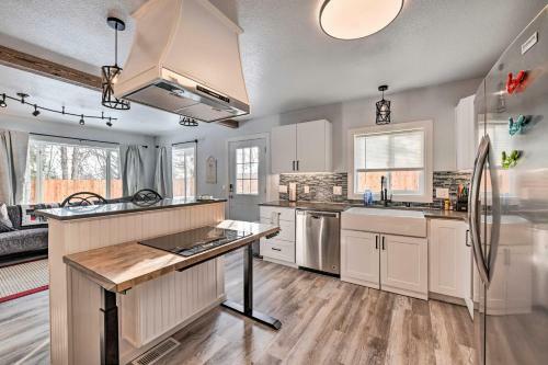 Kenai Home With Fireplace Less Than 10 Mi To Big Eddy!