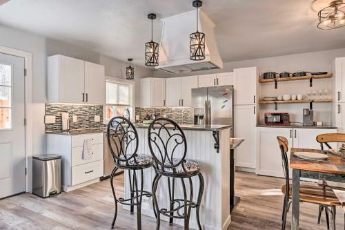 Kenai Home With Fireplace Less Than 10 Mi To Big Eddy!