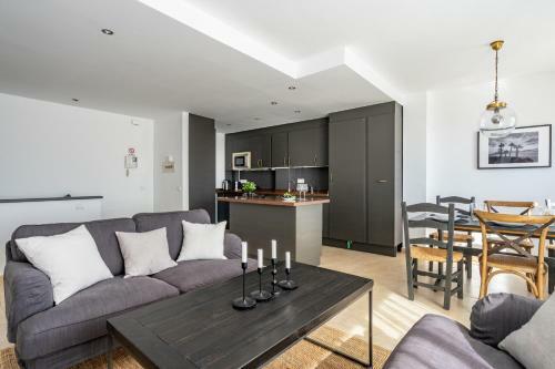 Apartamento Stunning Penthouse With Private Pool In La Cala Steps From Beach