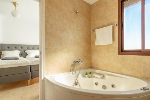 Apartamento Stunning Penthouse With Private Pool In La Cala Steps From Beach