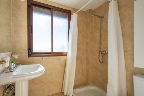 Apartamento Stunning Penthouse With Private Pool In La Cala Steps From Beach