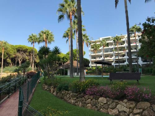 Apartamento Mi Capricho, Beachfront, Grownfloor, Private Garden & Terrace