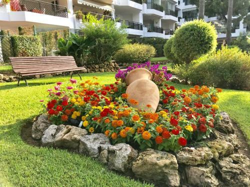 Apartamento Mi Capricho, Beachfront, Grownfloor, Private Garden & Terrace