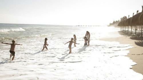 Apartamento Mi Capricho, Beachfront, Grownfloor, Private Garden & Terrace