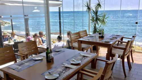 Apartamento Mi Capricho, Beachfront, Grownfloor, Private Garden & Terrace
