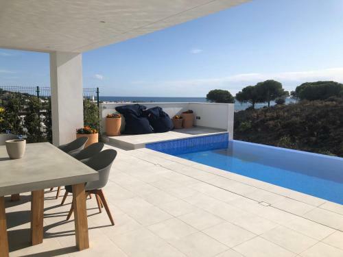 Villa 3 Bdrm Vacation Home ? Sea View ? Cala de Mijas