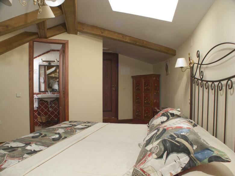 Hotel La Posada Del Ti�tar