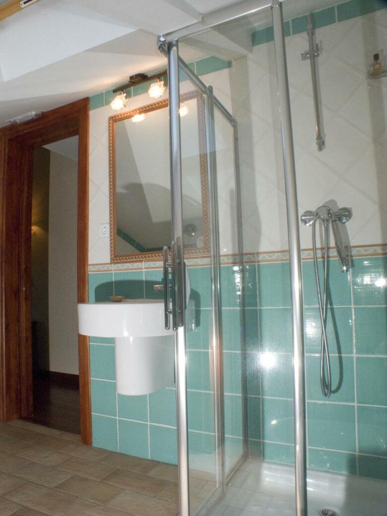 Hotel La Posada Del Ti�tar