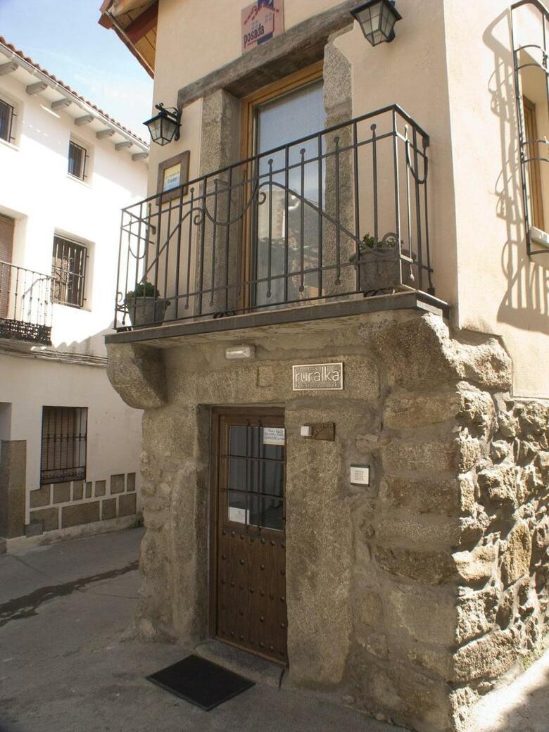 Hotel La Posada Del Ti�tar