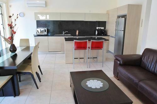 Villa Larnaca Bay Resort