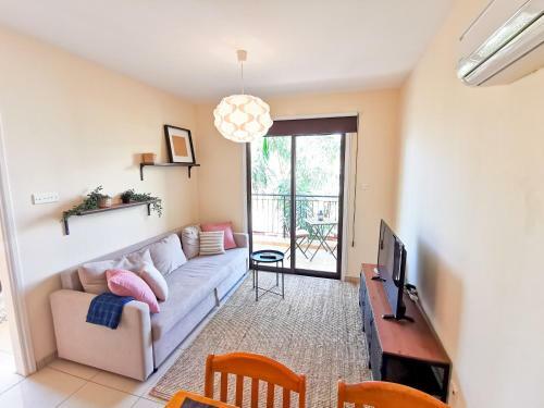 Lazy Days Pool Apartments