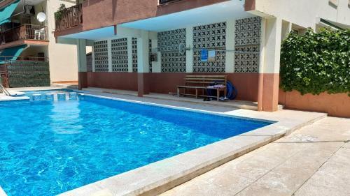 Apartamento Con Piscina Terraza Y Pista de Tenis
