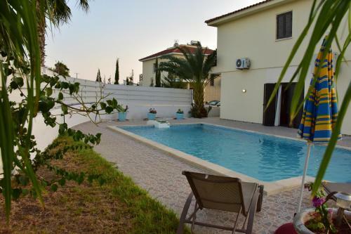 Villa Limni Pool House