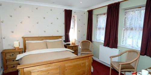 Hostal New Overlander Restaurant & Accommodation