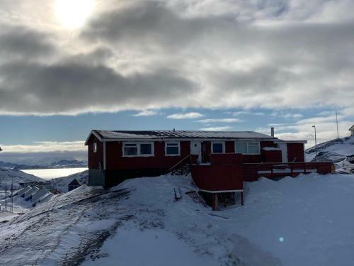 Isi4u Apartments, Snowmobile And Dogsled