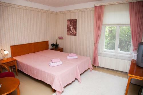 Hostal Pargi 5 Guesthouse
