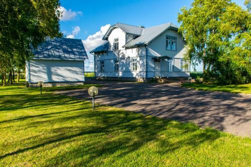 Villa Kuus S�lme - Sea View Holiday Home