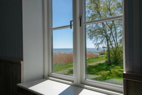 Villa Kuus S�lme - Sea View Holiday Home