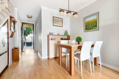 Lovely 2-bed House With Terrace And Pool Chayofa