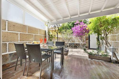 Lovely 2-bed House With Pool And Sea-view Chayofa