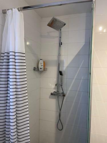 Hostal G�tes Sax 1