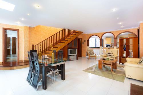 Villa Viva Royal