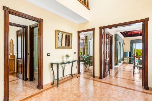 Hermosa Villa Chayofa Con Piscina Y Terraza