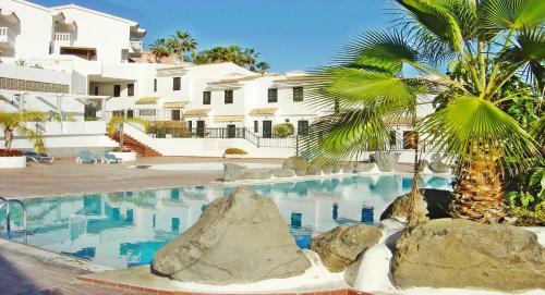 Remarkable 2-bed House In Chayofa With Pool
