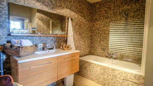 Hotel La Merveilleuse By Infiniti Resorts